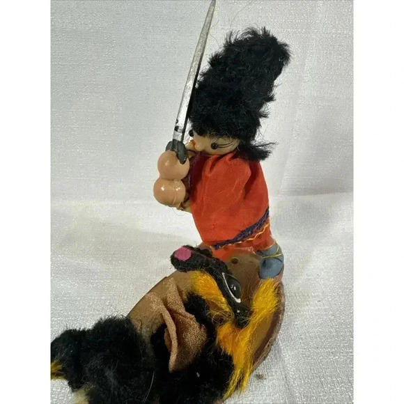 Russian Wood Hand Carved Man‎ Holding knife & 5" Tree Figurine Made in USSR Vtg - Picture 4 of 9